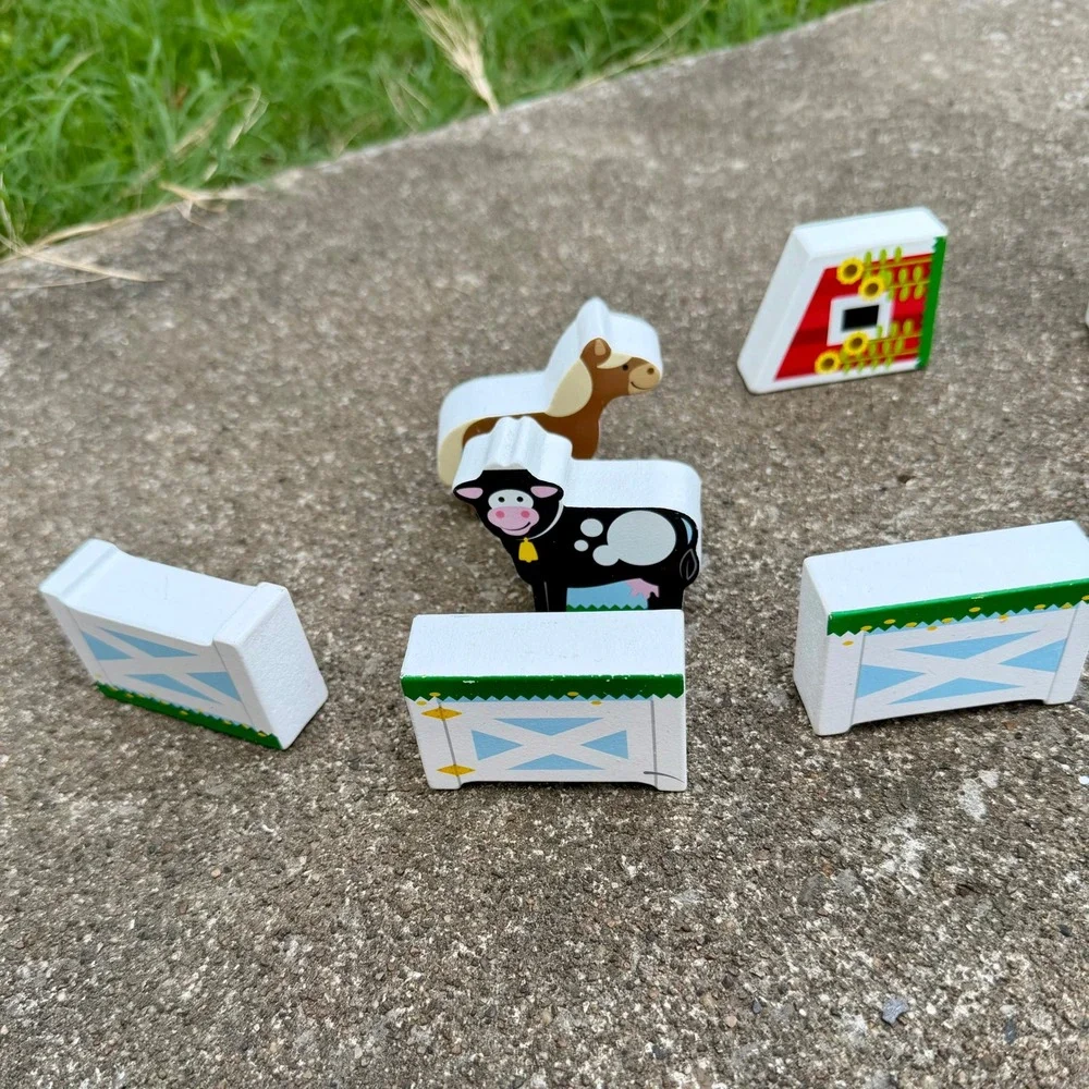 Melissa & Doug Wooden Farm Animals Play Set Barn Chicken Coop Cow Horse Pig 9pc